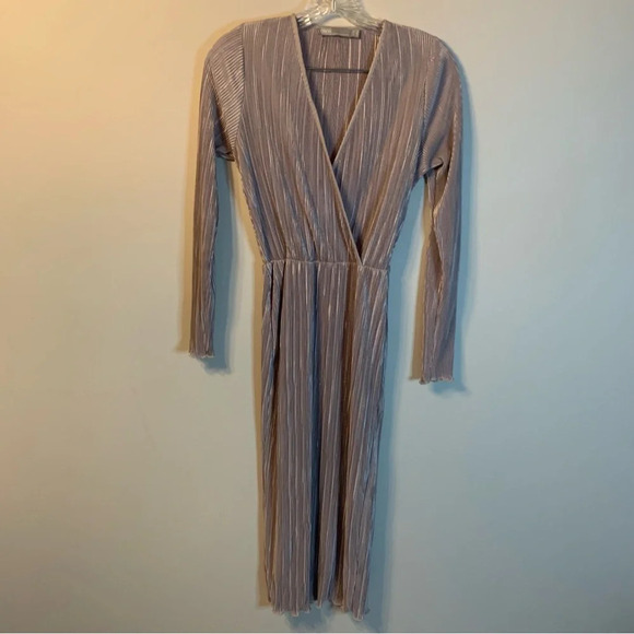 Asos Lilac Purple Shimmery Ribbed V-Neck Midi Dress 4 - Picture 1 of 7